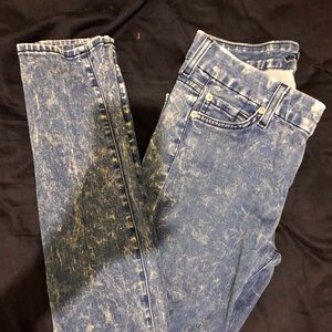 Gwenevere acid washed jeans
